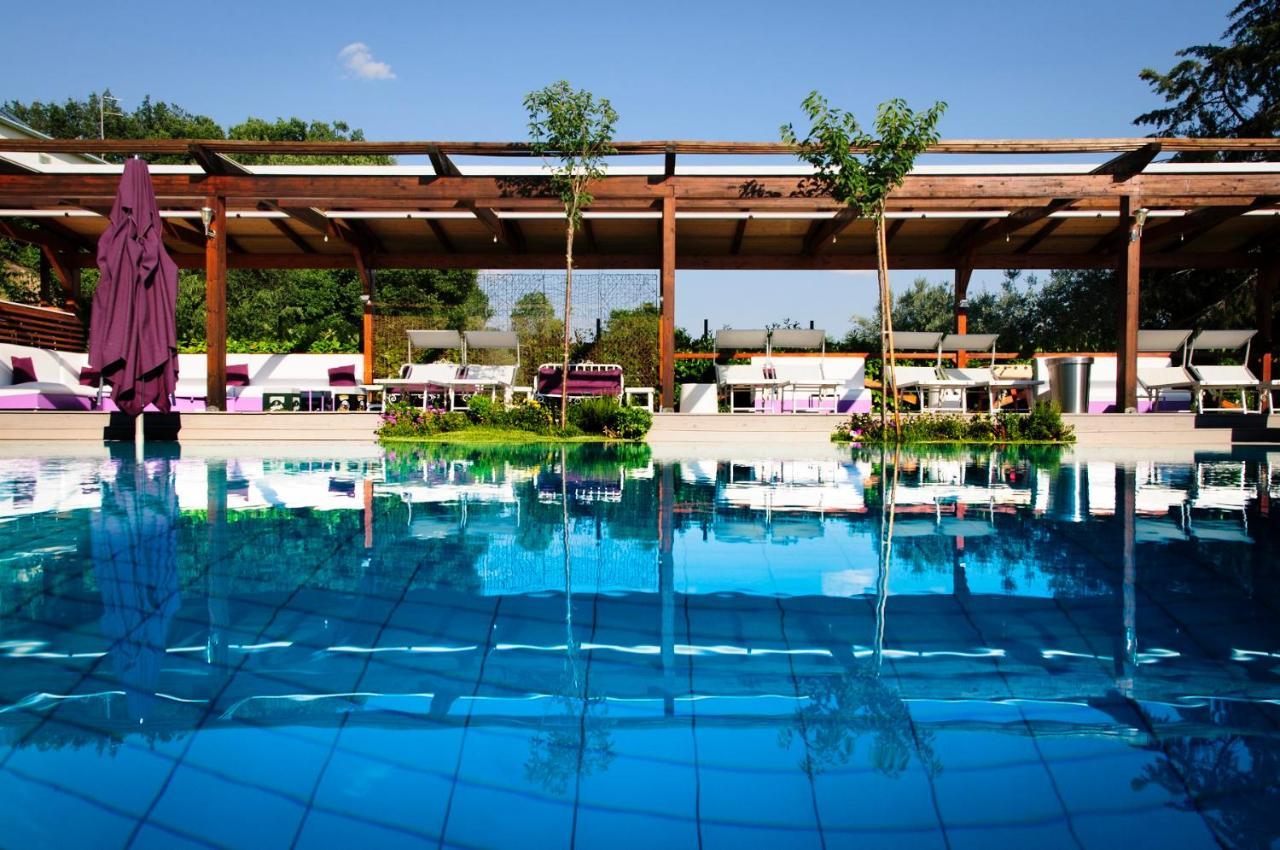 Ille-Roif Resort&Spa Fara in Sabina Exterior photo